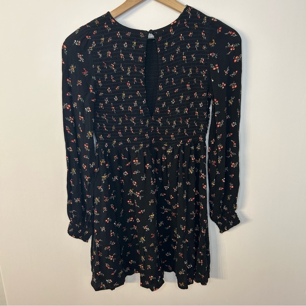 American Eagle Women’s Smocked Black Floral Long Sleeve Mini Dress, Size XS - Picture 6 of 7